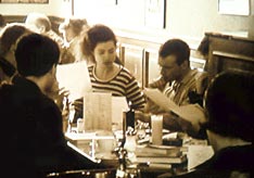 Das Seminar im Cafe Wacker 1997. Foto: Alfred Harth